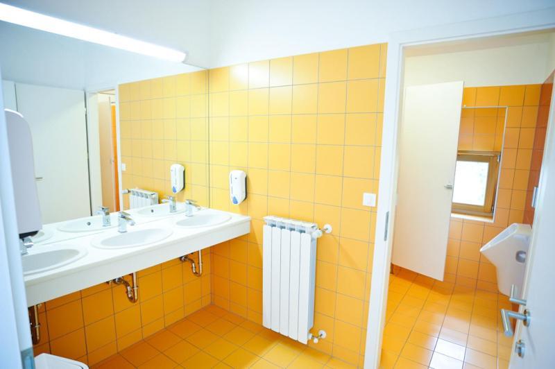Youth Hostel Ajdovščina Rum bild